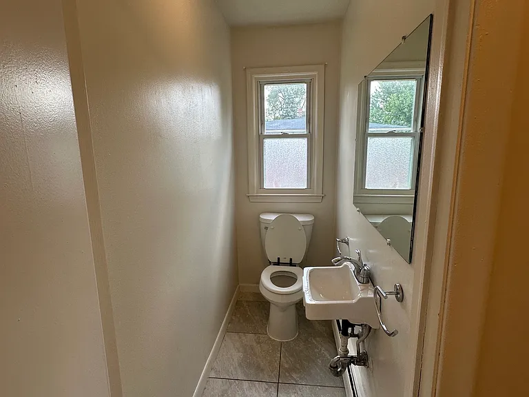 48737 Dequindre Rd — Photo 13