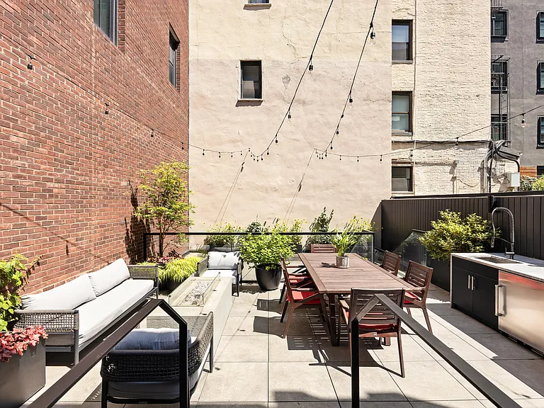 121 Leroy St #TOWNHOUSE — Photo 6