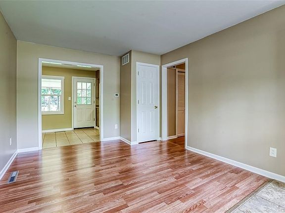 2nd image of 5145 Alma St