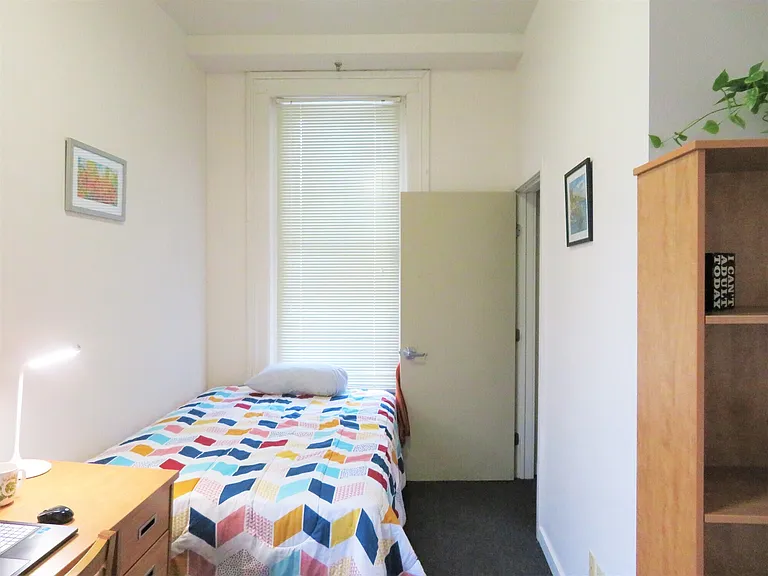 222 S Aurora St — Photo 24