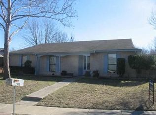 2938 Churchill Way, Garland, TX 75044