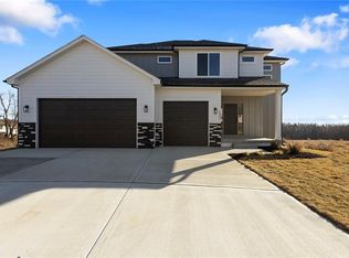 1345 N Holland Ct, Independence, MO 64056