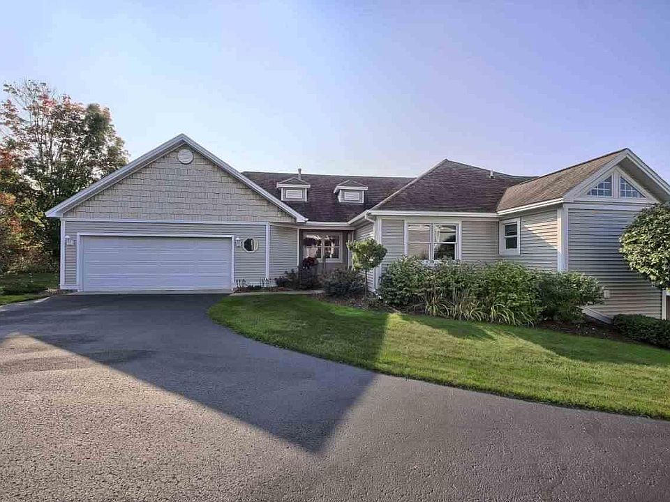 1st image of 2882 E Crown Dr #10