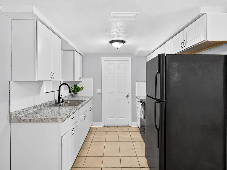 6012 Redwood Dr — Photo 5