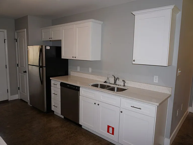 410 W Matthews Ave — Photo 15