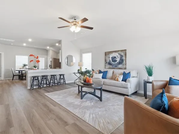 7925 SE 5th St, Blue Springs, MO 64014