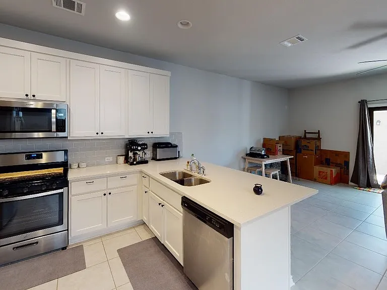 1720 Yaupon Grove Ln — Photo 16