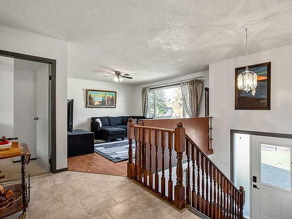 3rd image of 13 W Park Rd