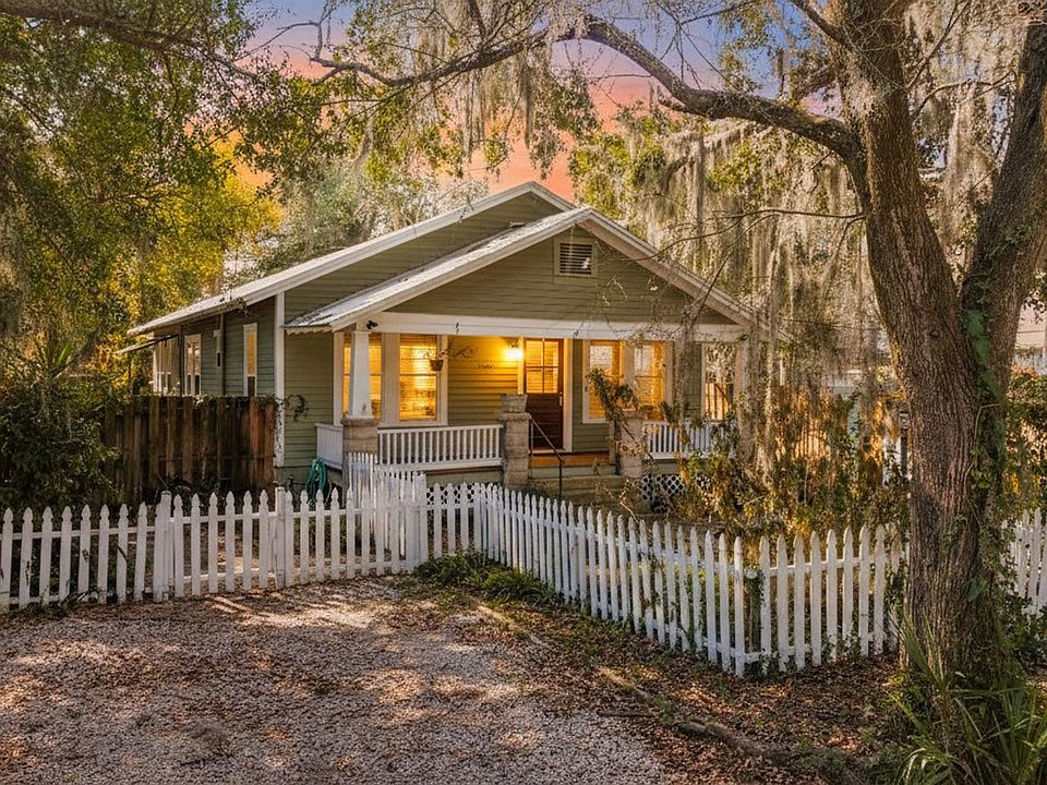 1st image of 17 Aviles Dr