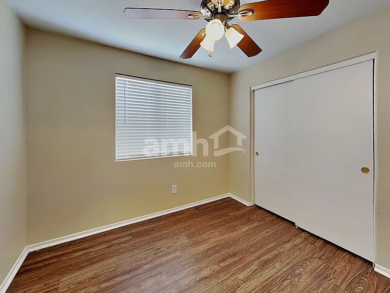 7926 N 54th Dr — Photo 15