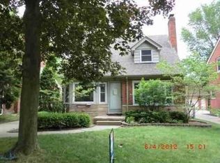 351 Moross Rd, Grosse Pointe Farms, MI 48236