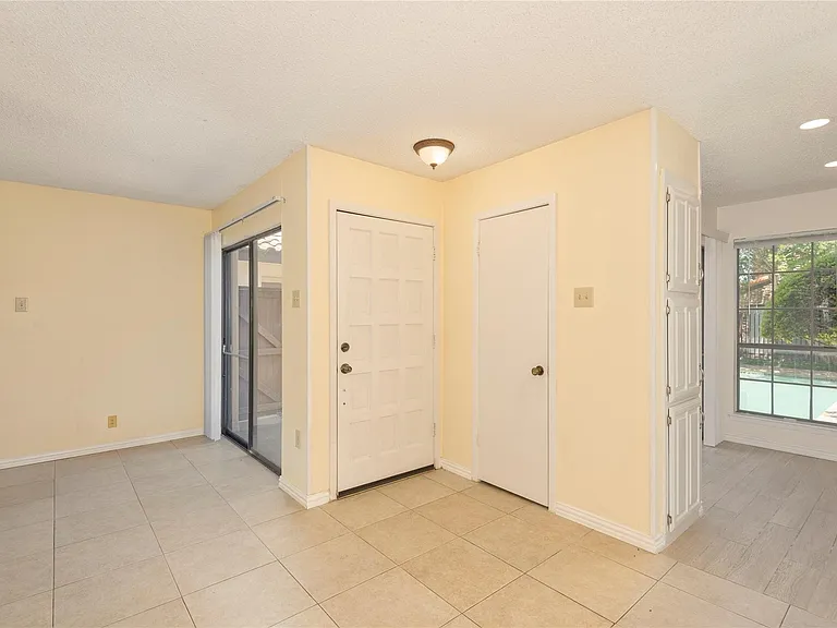 5626 Preston Oaks Rd #3A — Photo 3