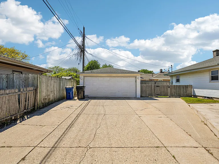 3940 Lasalle St — Photo 17
