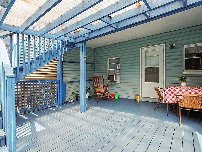 50 Oak St #2 — Photo 6