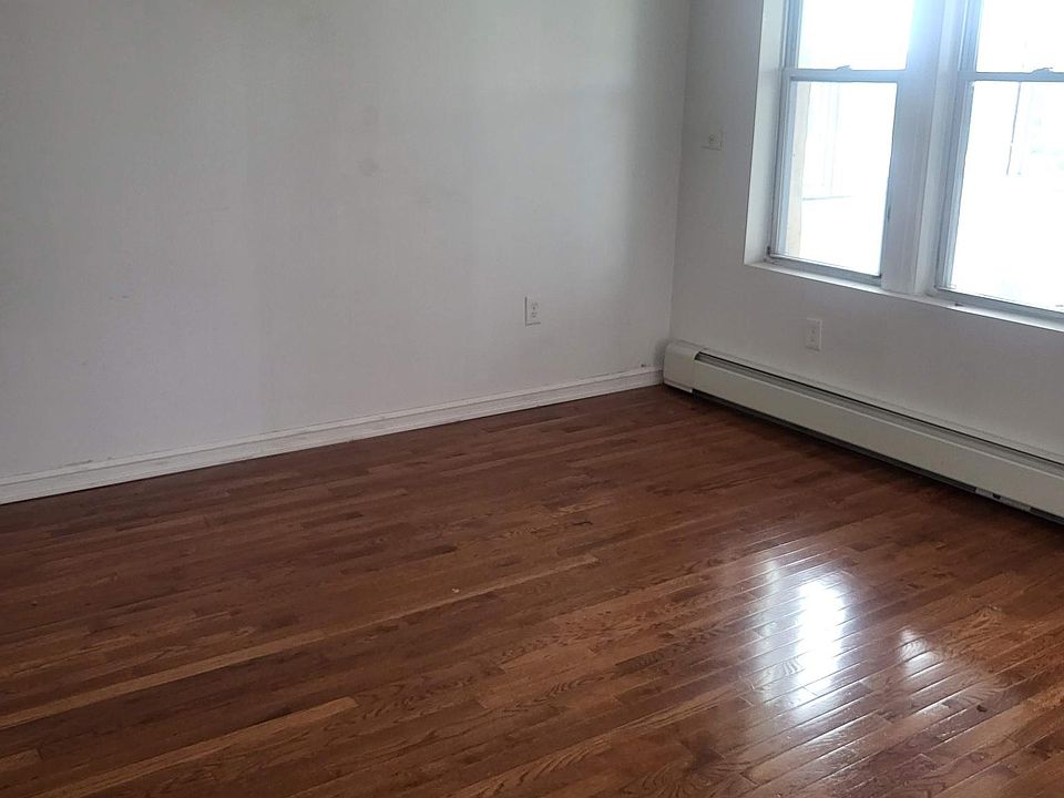 1st image of 3323 Baychester Ave Floor 2