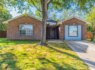 1508 Los Pinos Ct, Dallas, TX 75211