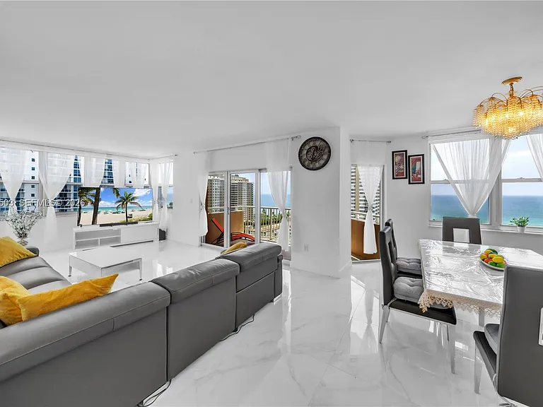 1965 S Ocean Dr #14F — Photo 1