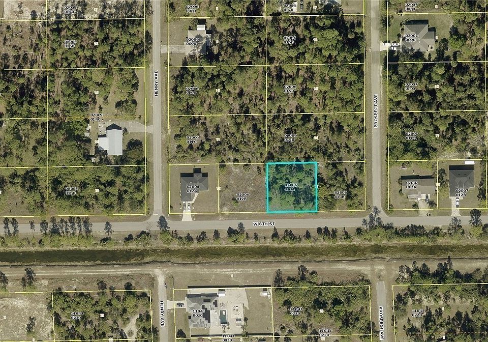 1st image of 502 W 8th St