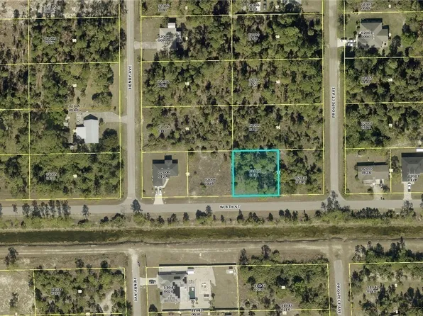 502 W 8th St, Lehigh Acres, FL 33972