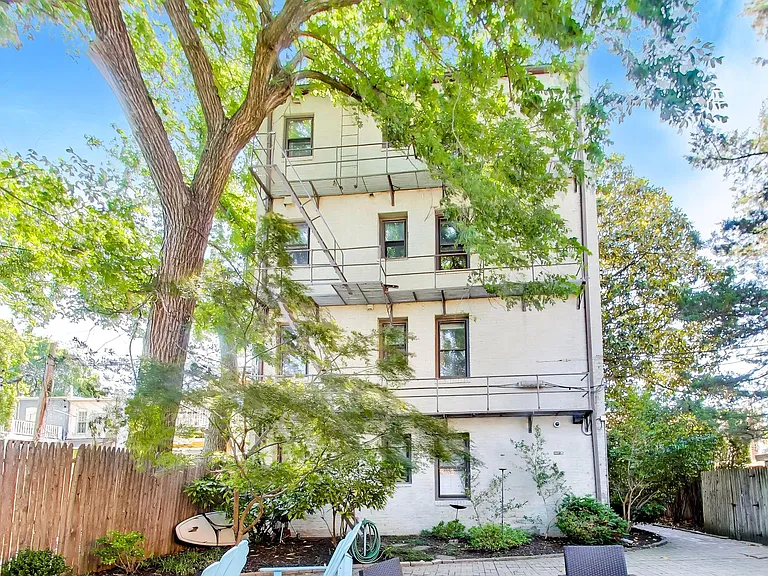 116 N Carolina Ave SE #302 — Photo 3