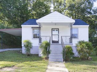 22 McArthur Dr, Anniston, AL 36201
