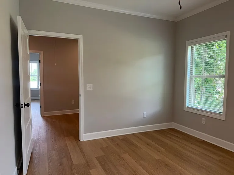 16 Lakeview — Photo 19