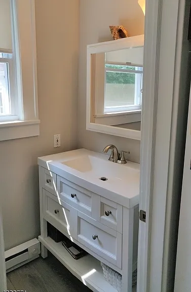 628 Central Ave — Photo 5