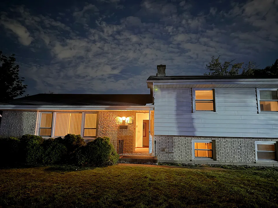 123 Ogden Ave