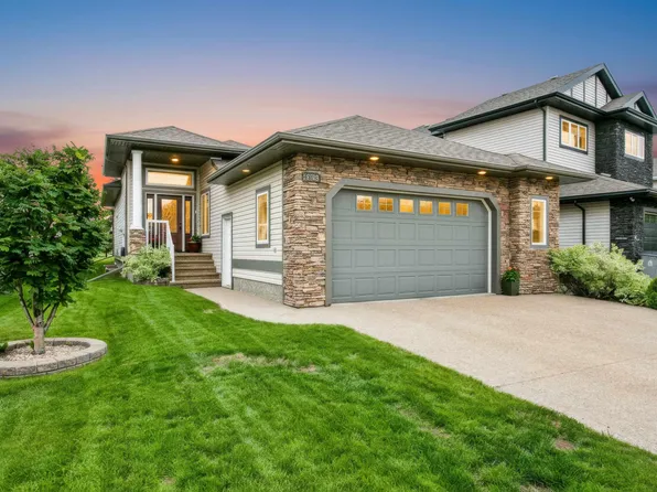 9505 107th Ave, Morinville, AB T8R 0C7