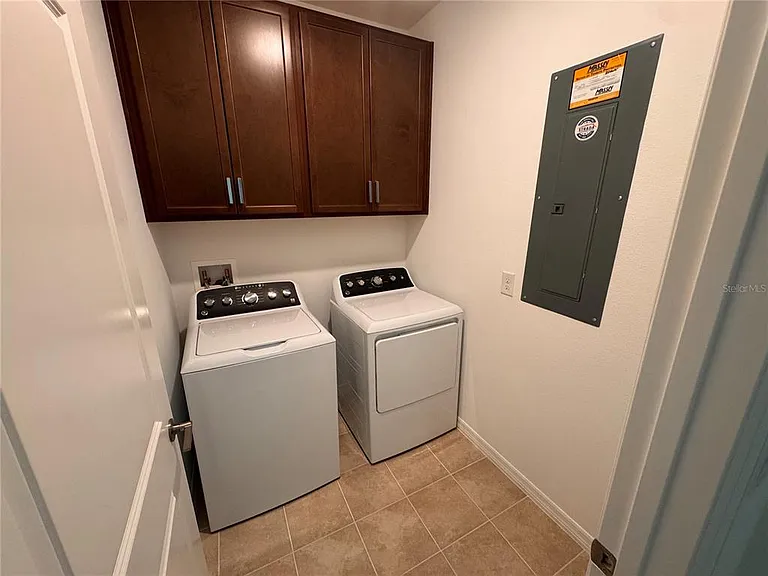 14727 Field Daisy Dr — Photo 38