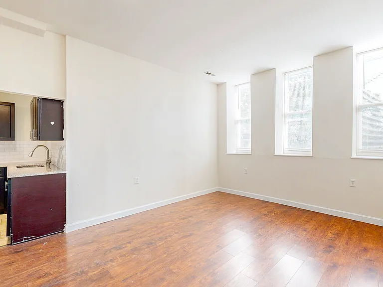 5387 Pershing Ave #1 — Photo 4