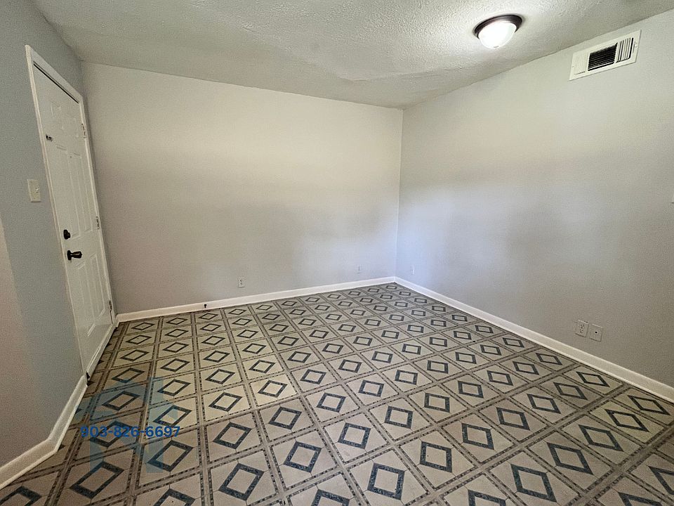 1st image of 301 Pine Wilderness Dr #17296682