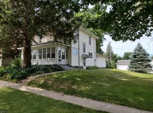 209 N Broadway St, Toledo, IA 52342