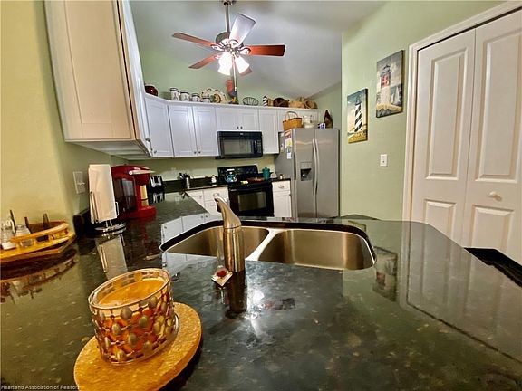 3rd image of 17 Jasmine St
