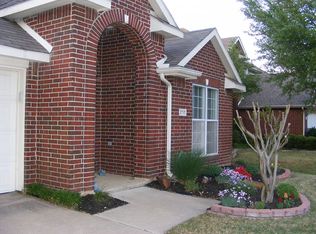 2710 Chatsworth Dr, Grapevine, TX 76051