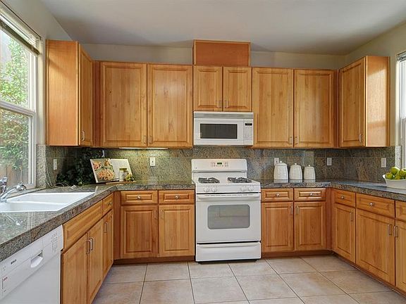 5th image of 5008 Russo Dr