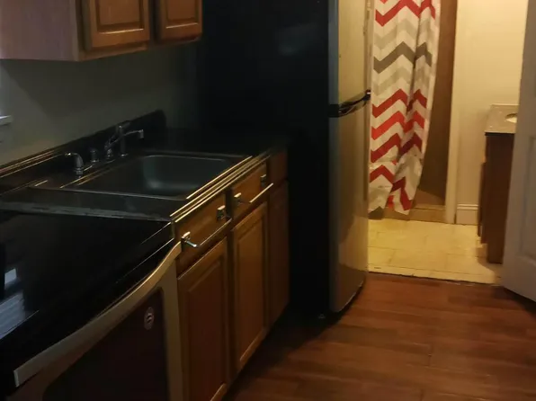 228 S 50th St #8, Philadelphia, PA 19139