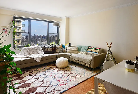 Sold by Bank Neary | media 1