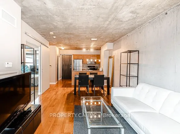 22 Wellesley St E, Toronto, ON