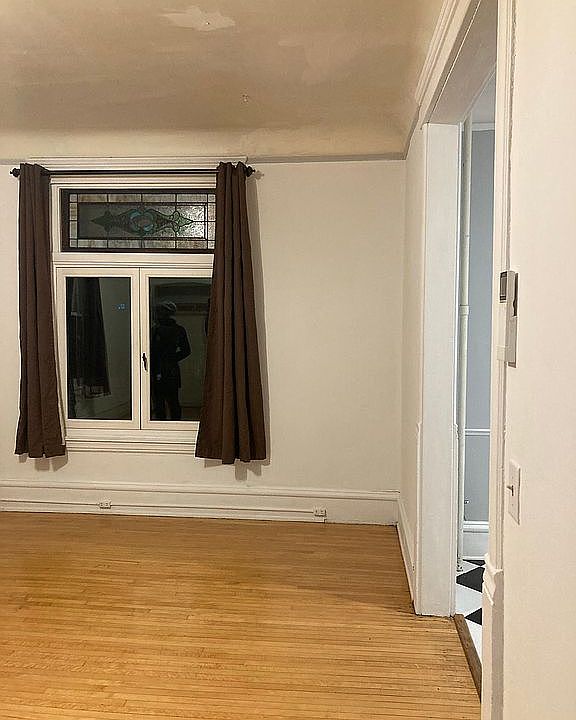 1st image of 2219 Bryant Ave S #2
