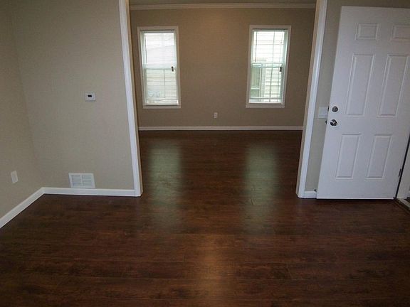 Dining Room into Livingroom