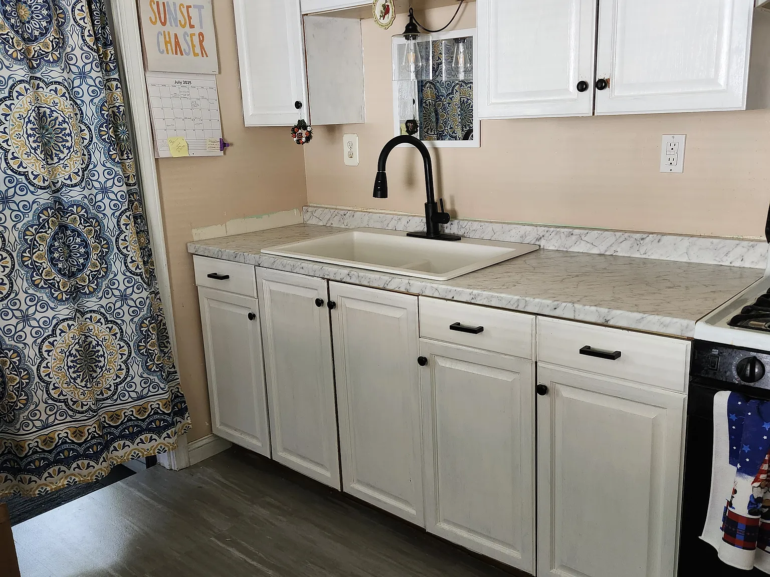 3 bed, 1002 sqft, $1,400 — Photo 1