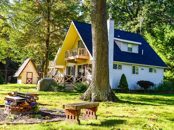 120 Birch Ln, Cadillac, MI 49601