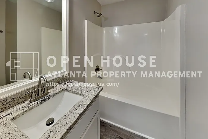 101 Saint Ann Cir — Photo 16