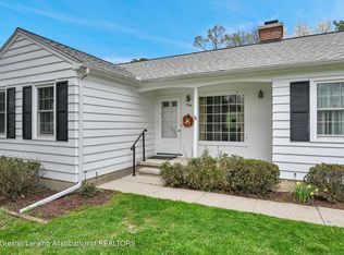 1555 Ridgewood Dr, East Lansing, MI 48823