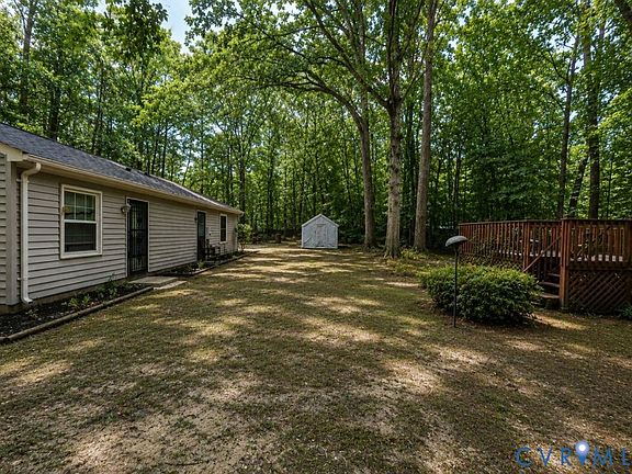 2nd image of 6590 Pine Haven Cir