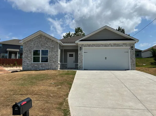 8 Sitka Ct, Phenix City, AL 36869