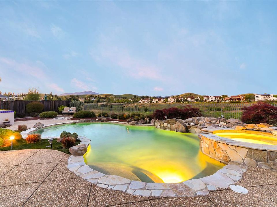 2nd image of 3534 Rosincress Dr