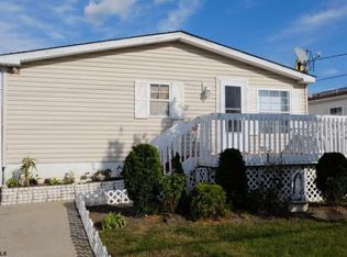 643 N Trenton Ave, Atlantic City, NJ 08401