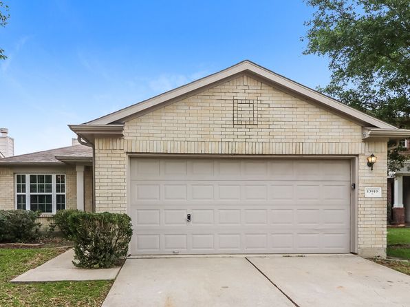 13910 Maleewan Ln